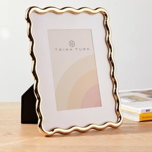 Trina Turk Wavy Gold Picture Frame
